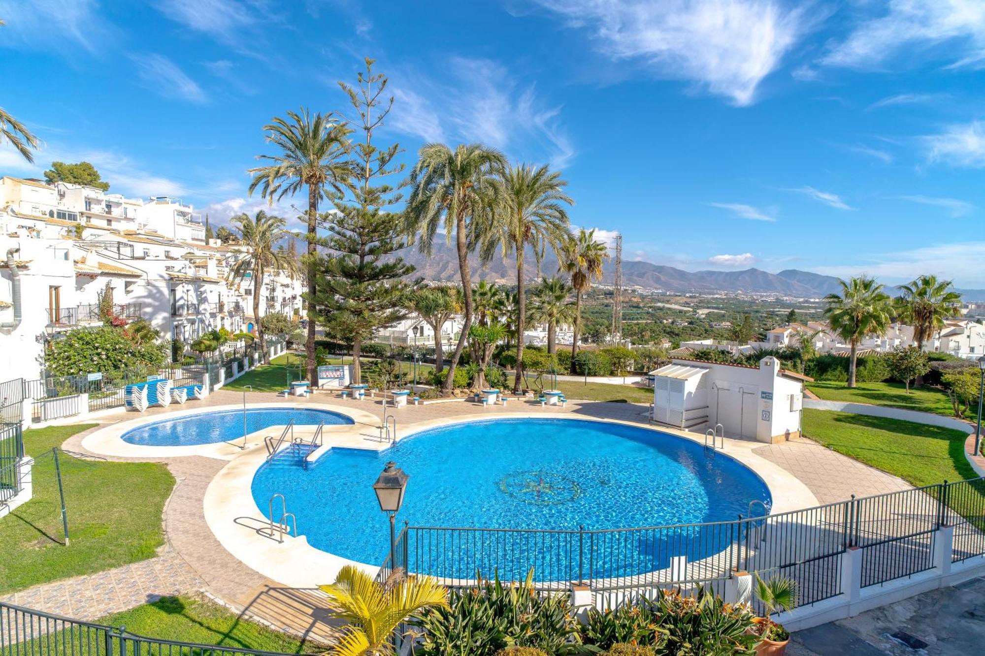 Villa Caritas Punta Lara Casasol Nerja Exterior foto