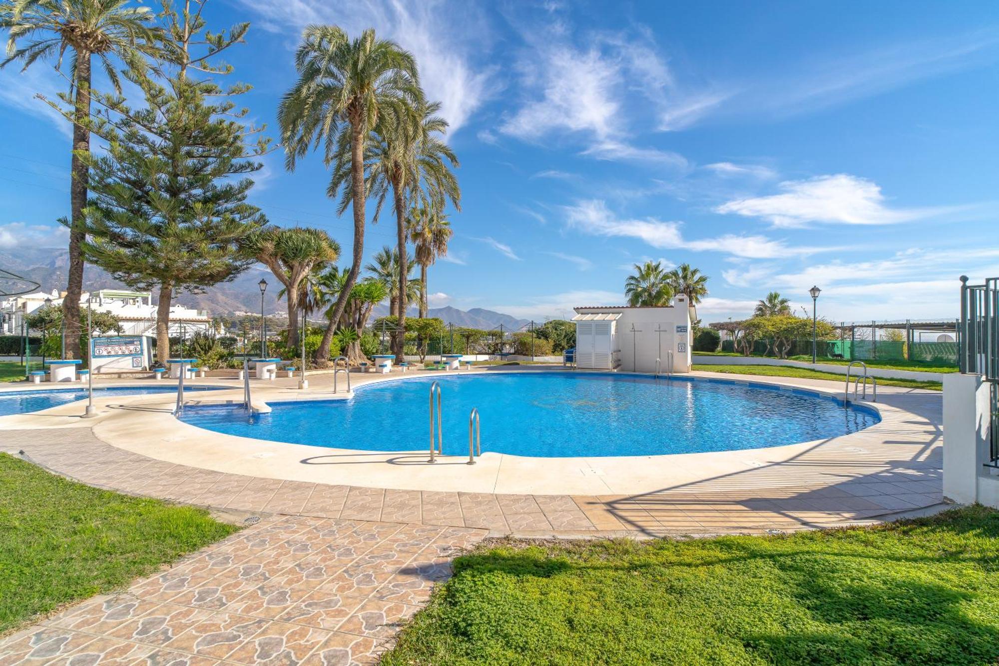 Villa Caritas Punta Lara Casasol Nerja Exterior foto